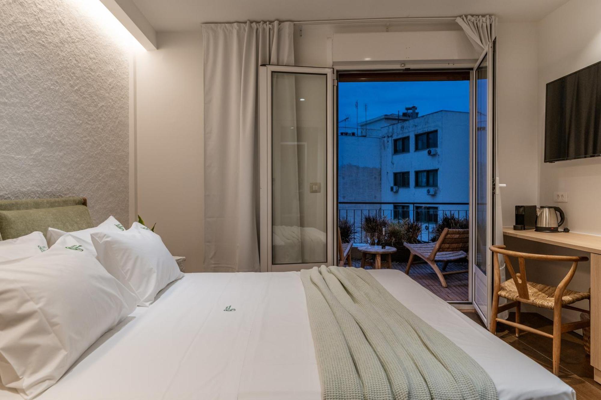 Lofus Bio-Suites Athena Bagian luar foto